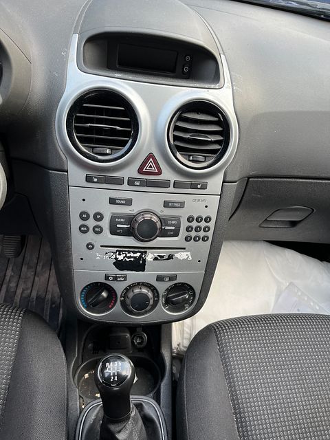 Image 8/13
