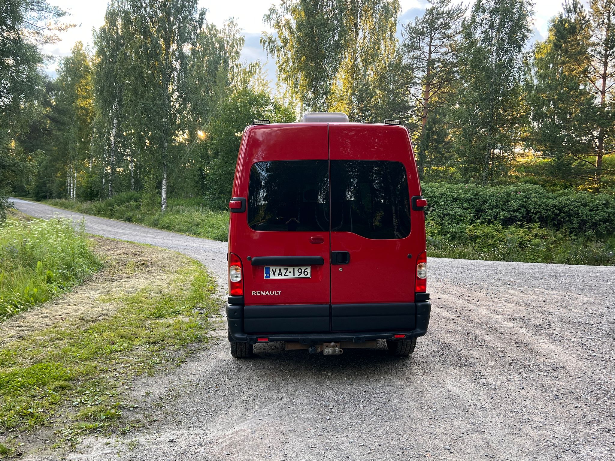 Image 8/42