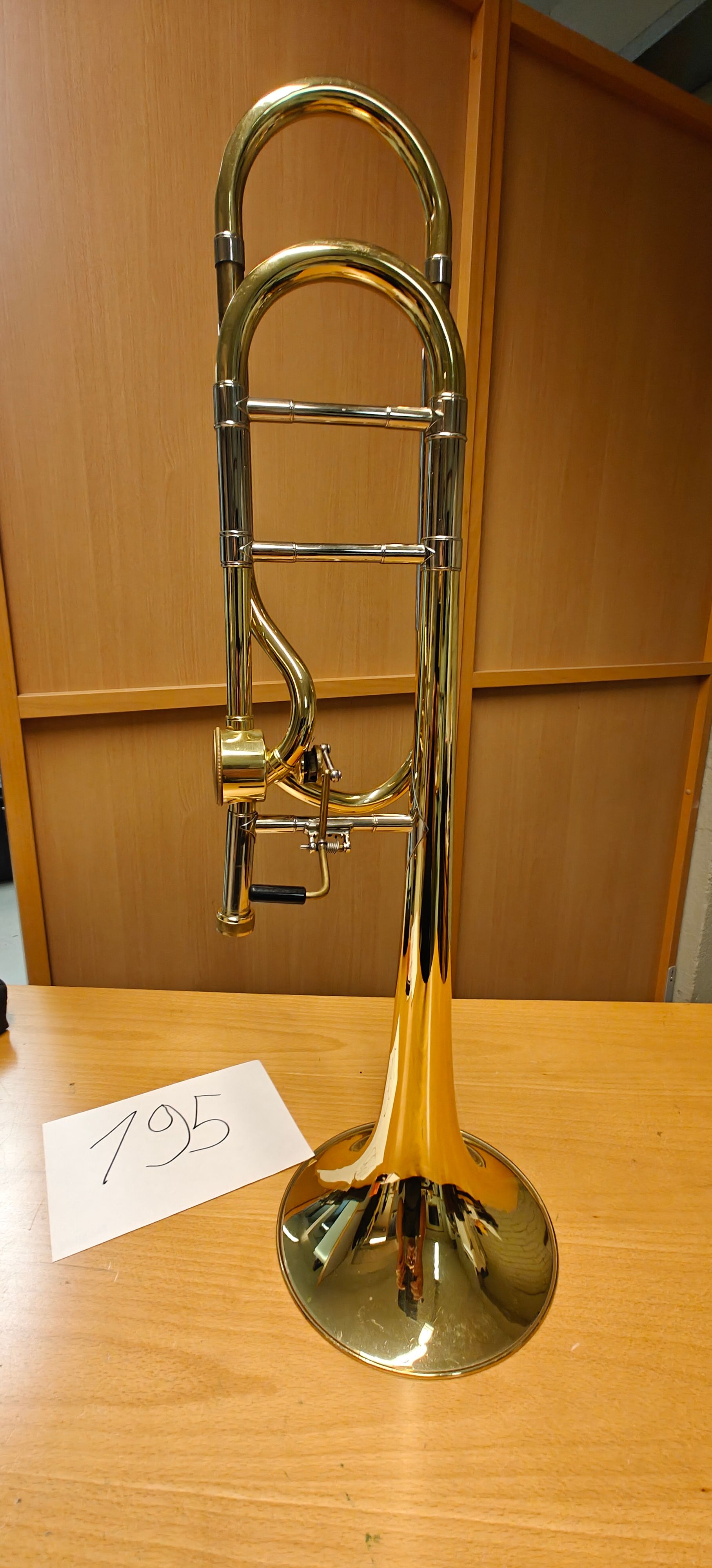 Image 3/18