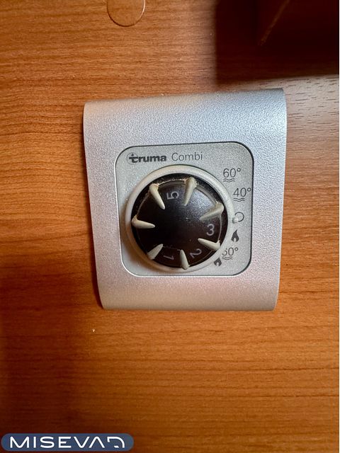Image 22/25