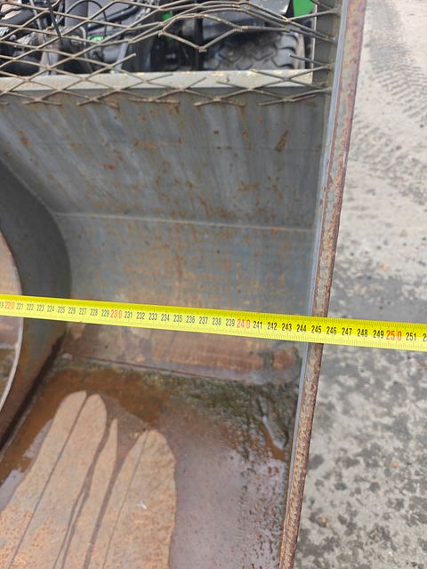 Image 5/7