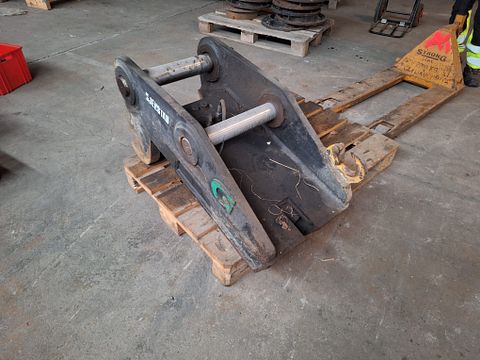 Image 10/15