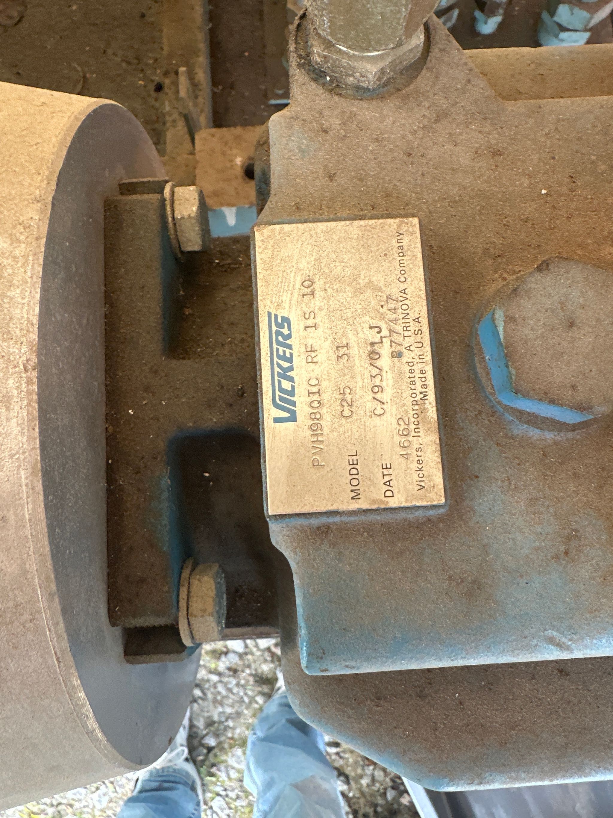 Image 4/9