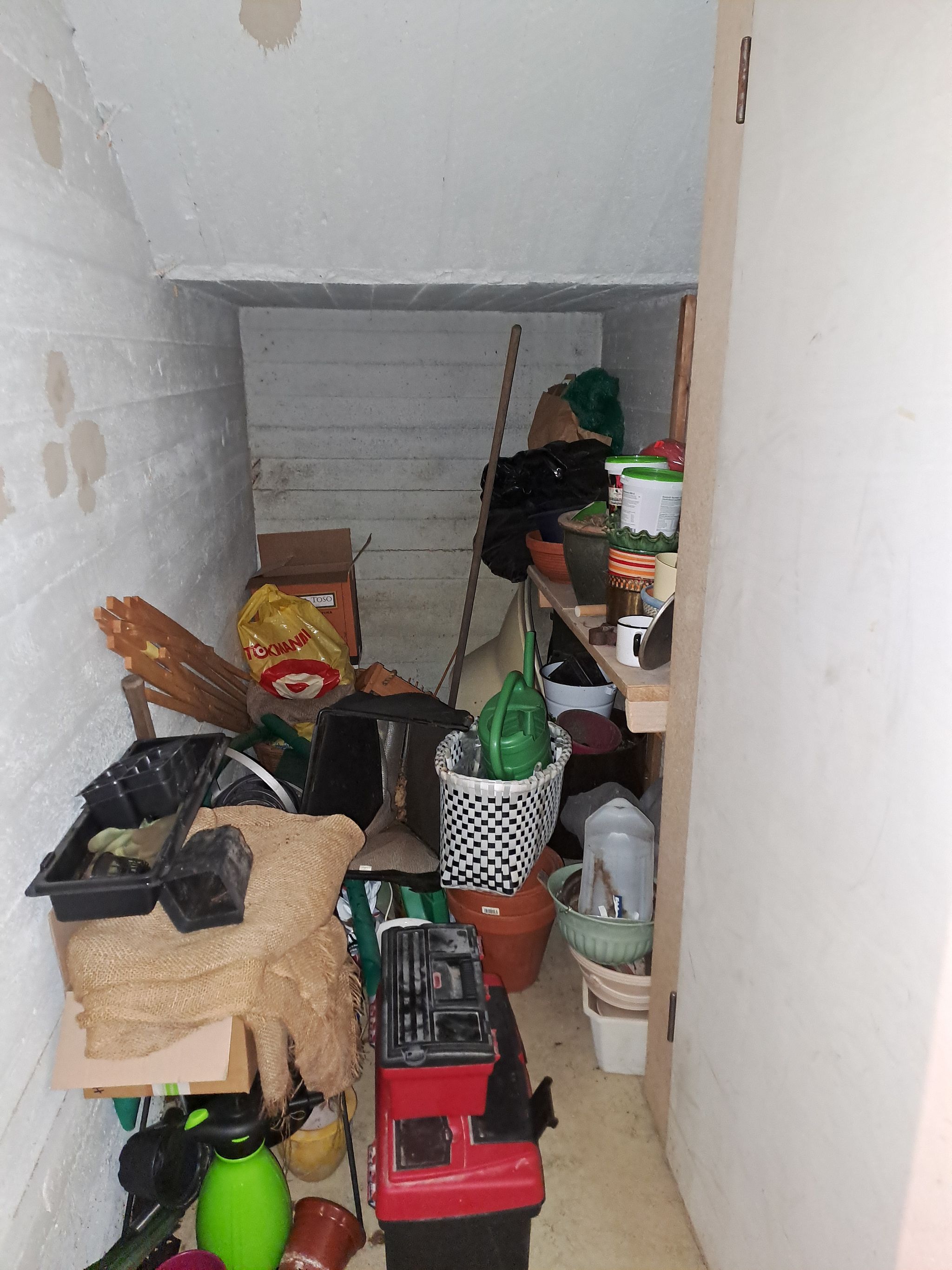 Image 65/66