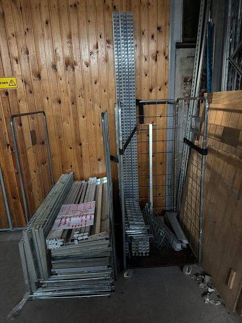Image 9/14