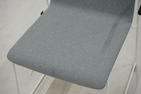 Image 6/9
