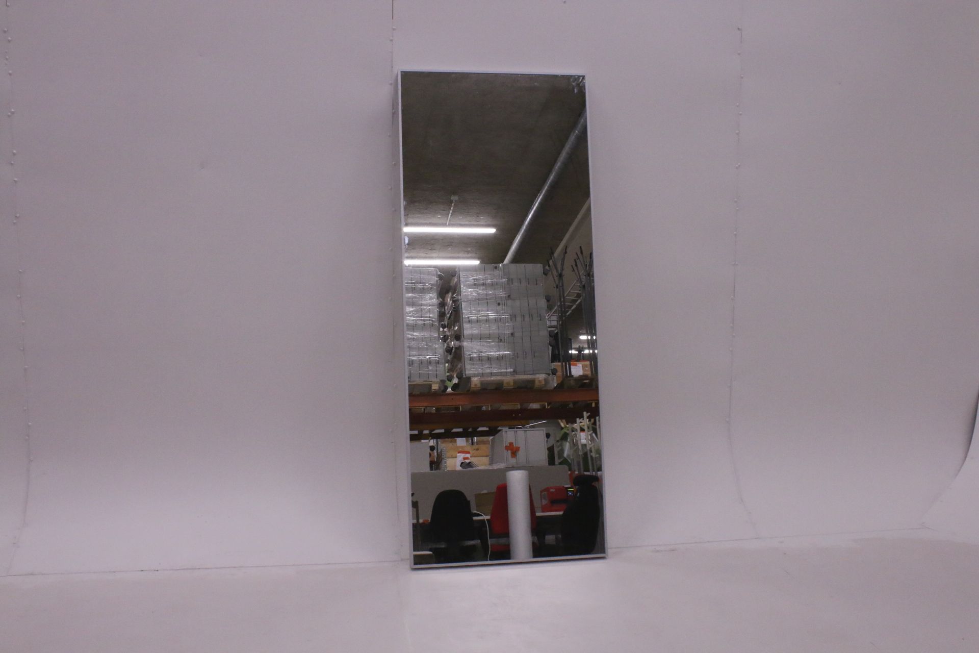 Image 4/5