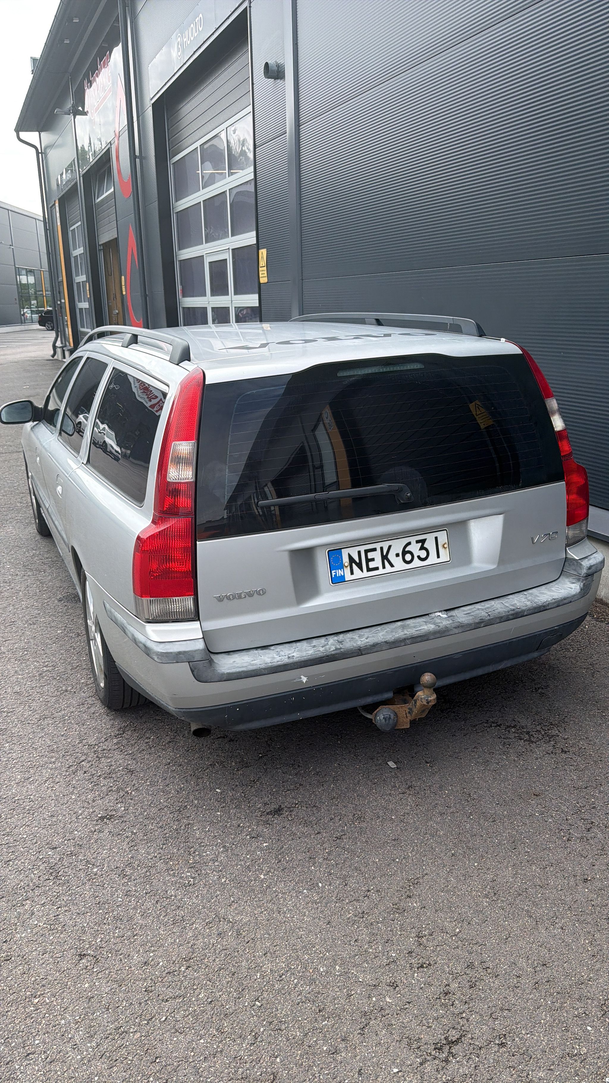 Image 2/12