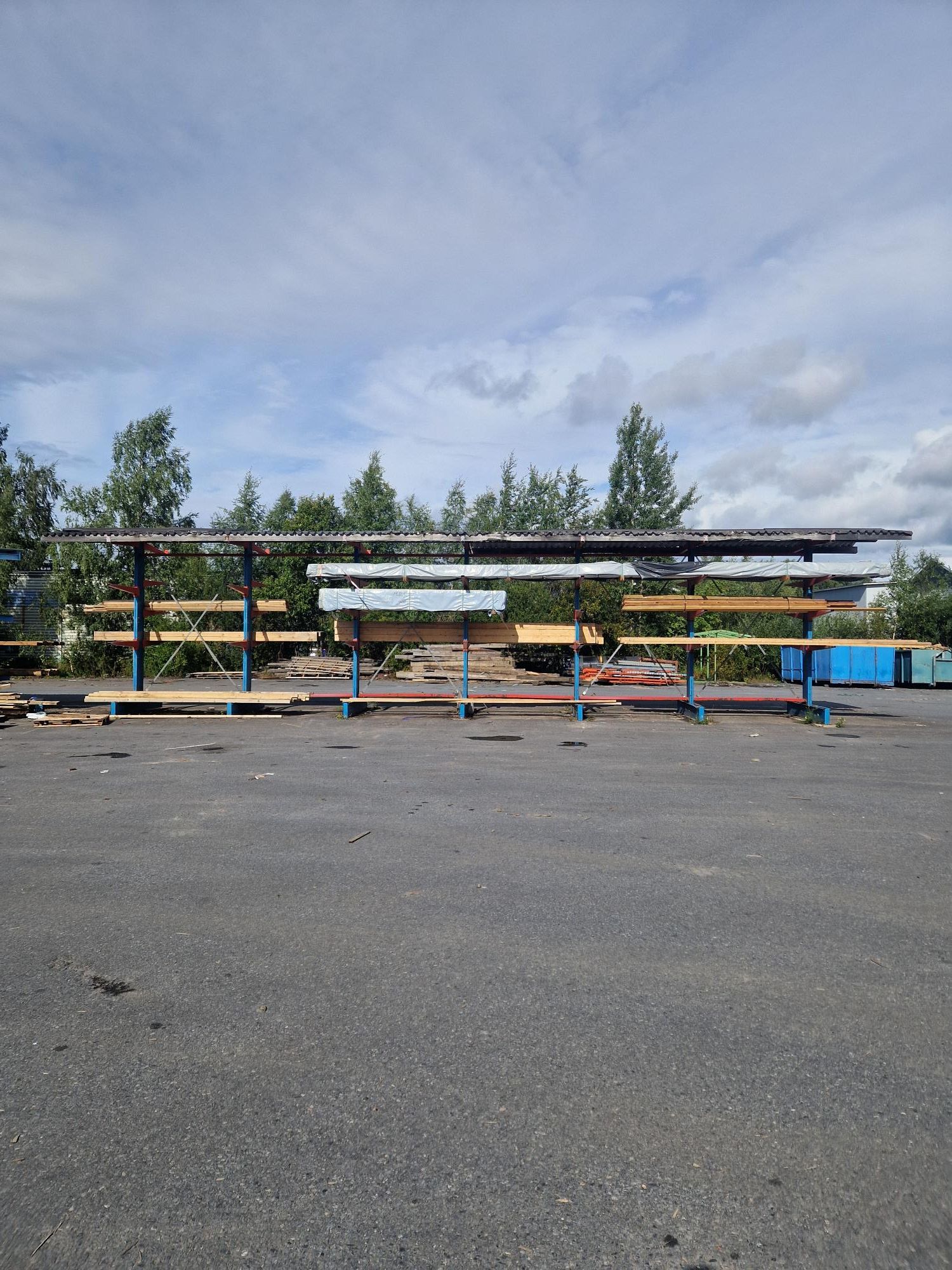 Image 2/5