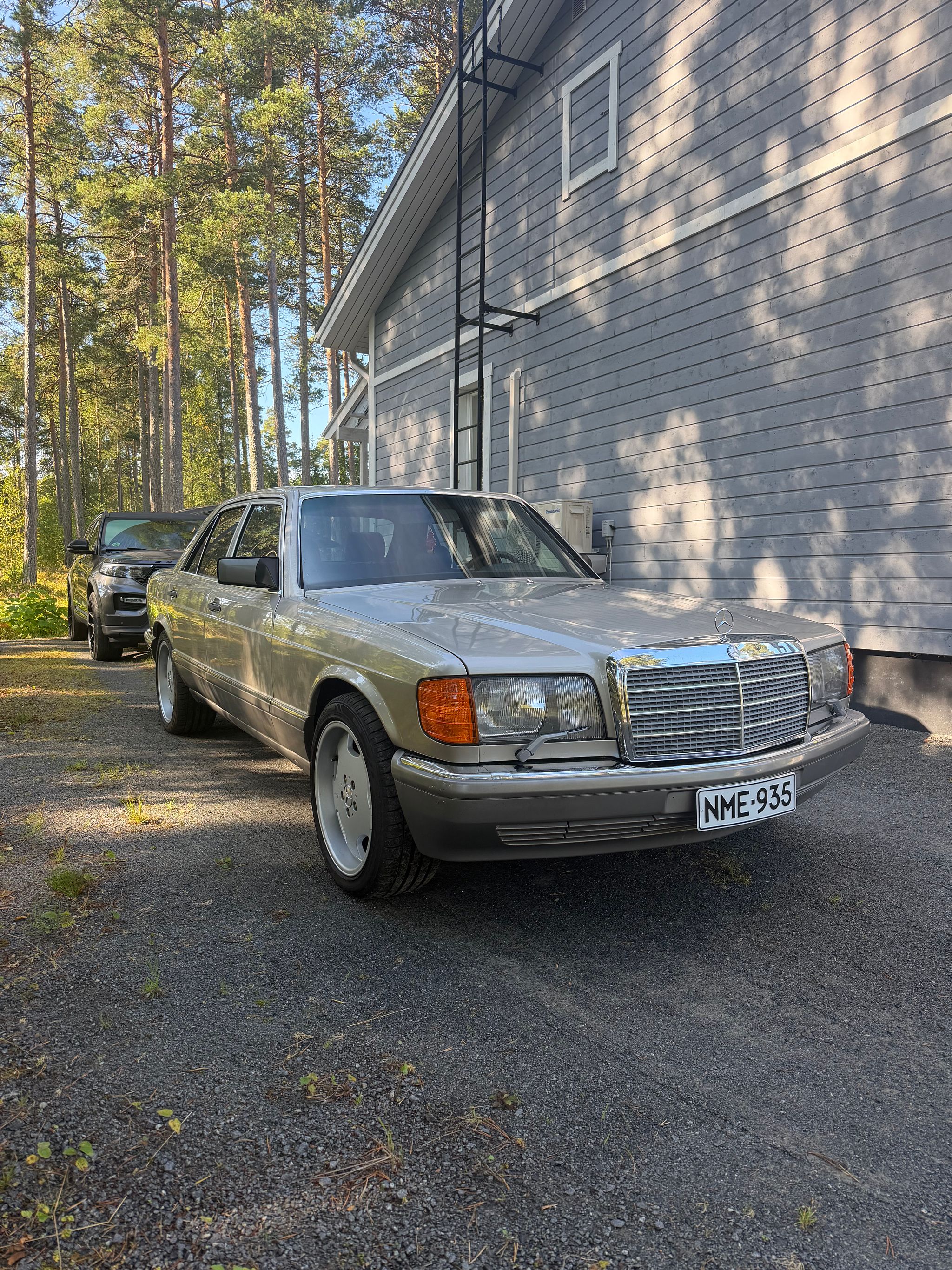 Image 2/41