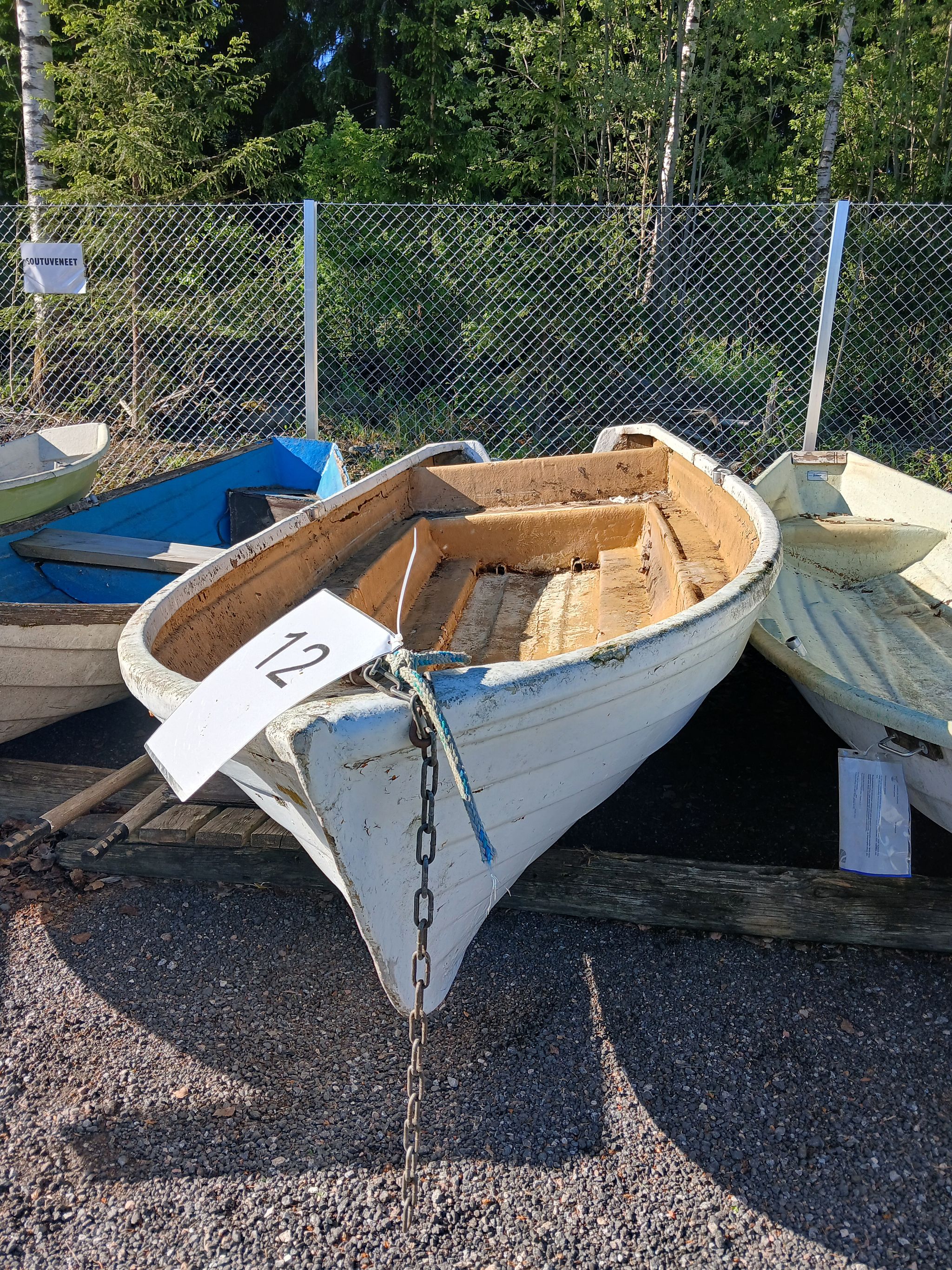 Image 3/4