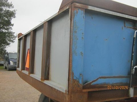 Image 5/37