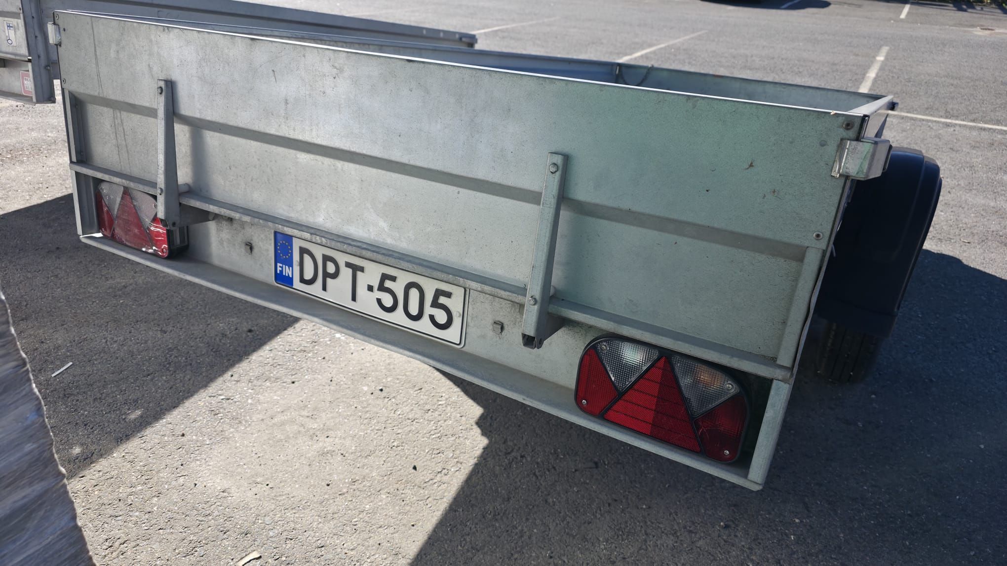 Image 3/3