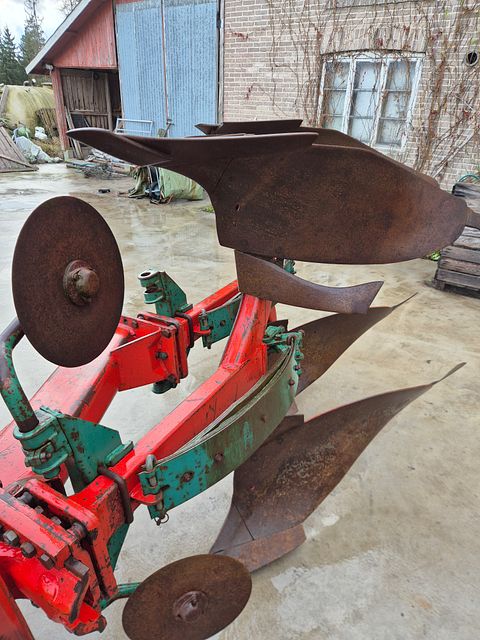 Image 3/6