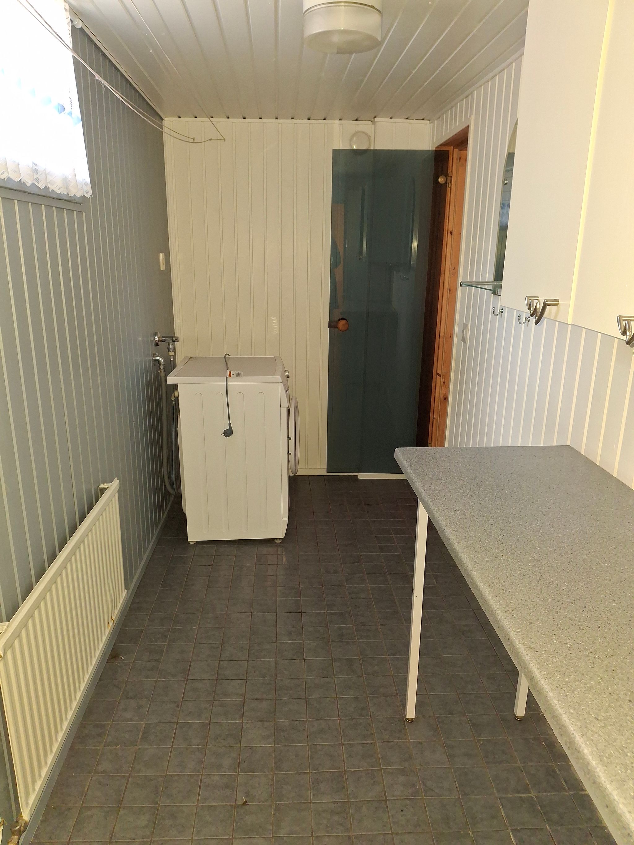 Image 21/40