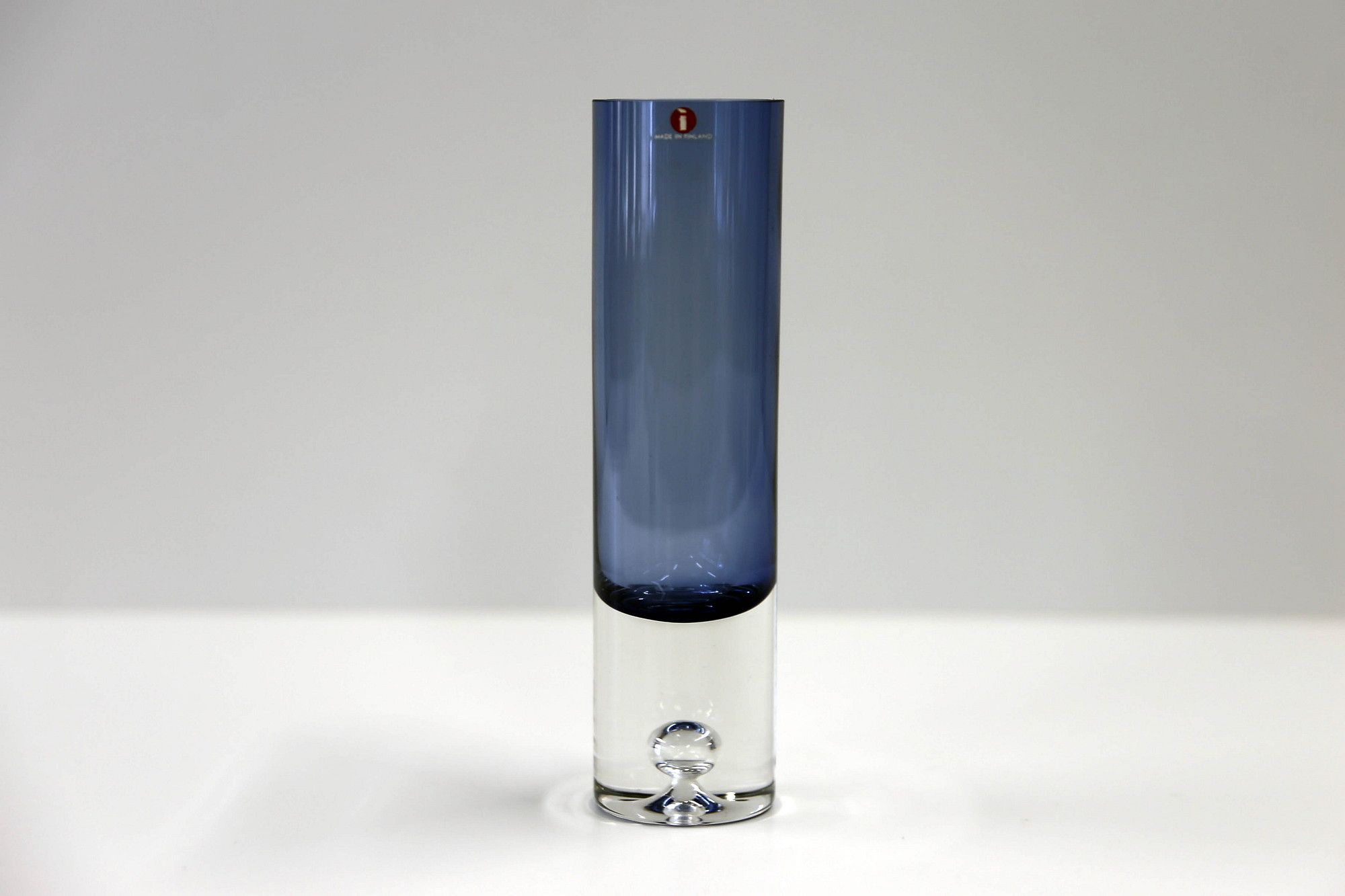 Image 1/8