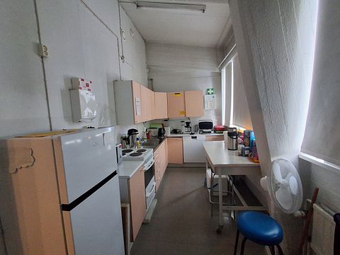 Kuva 9/12