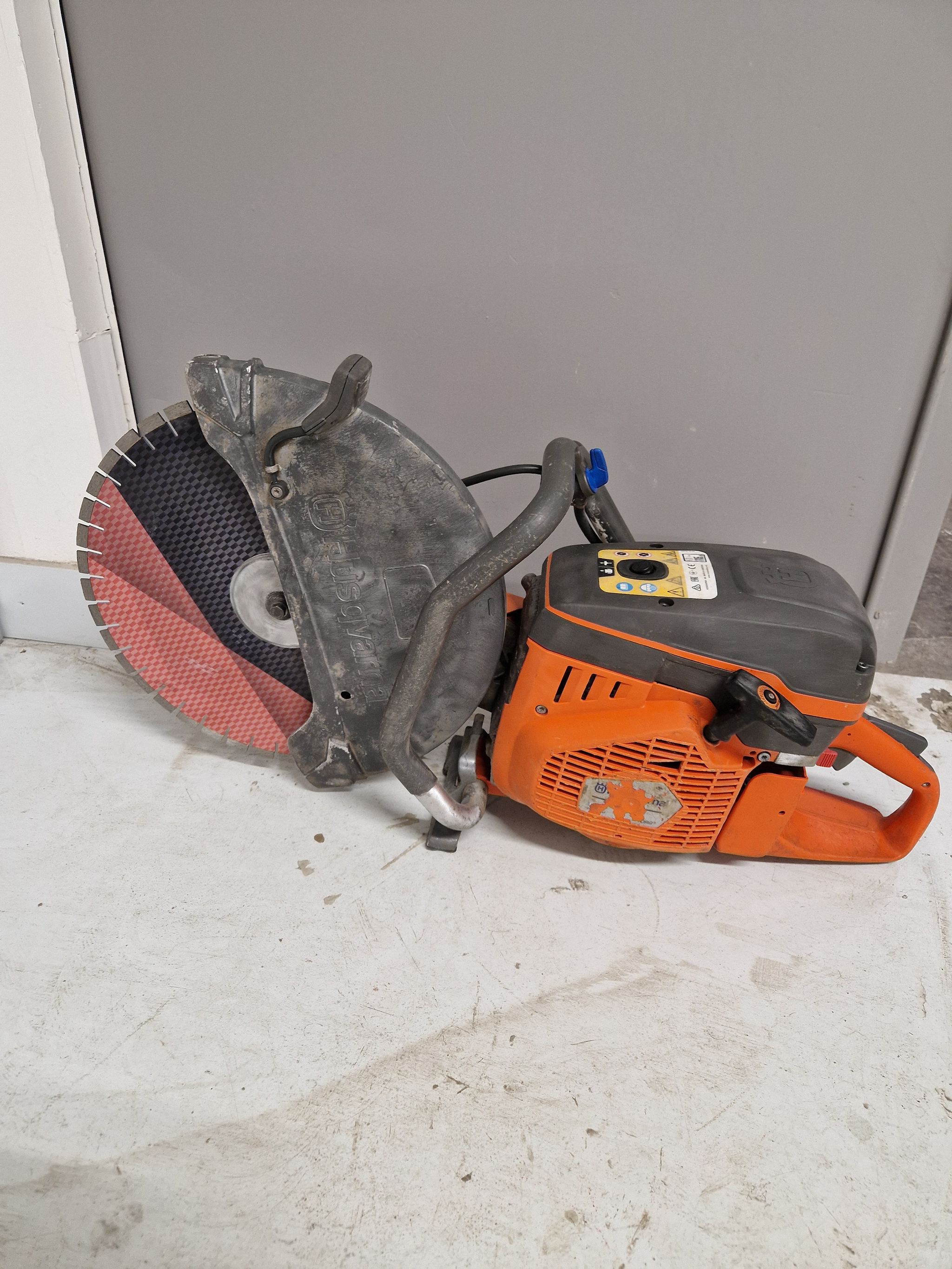 Image 3/4