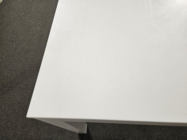 Image 8/10
