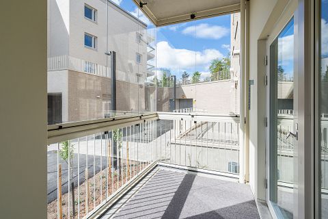 Image 15/21