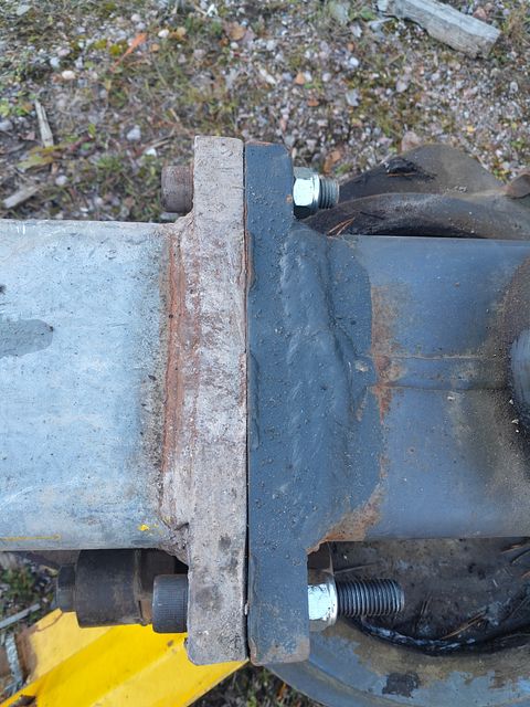 Image 9/13