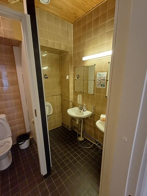 Image 42/51