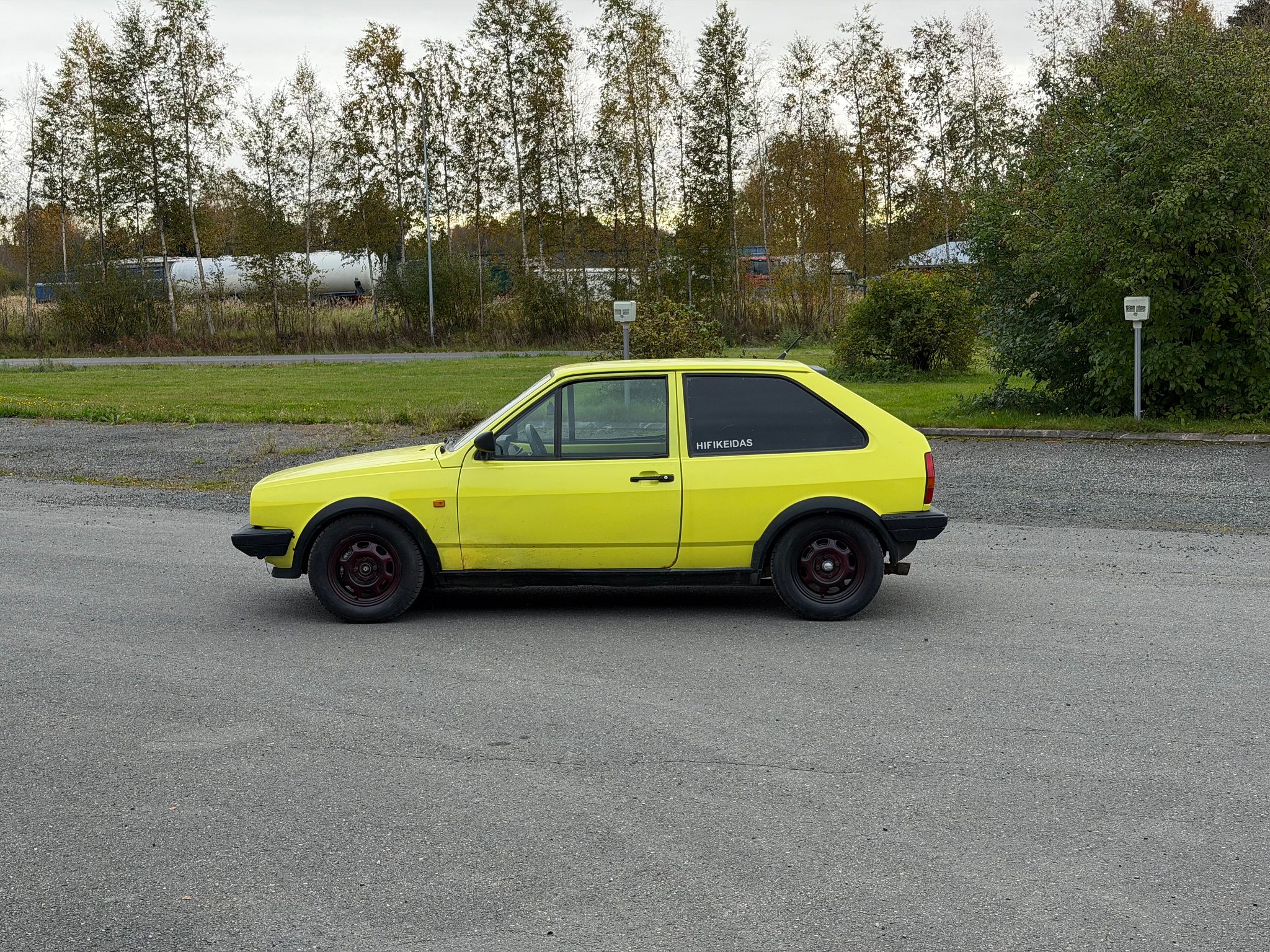 Image 6/10