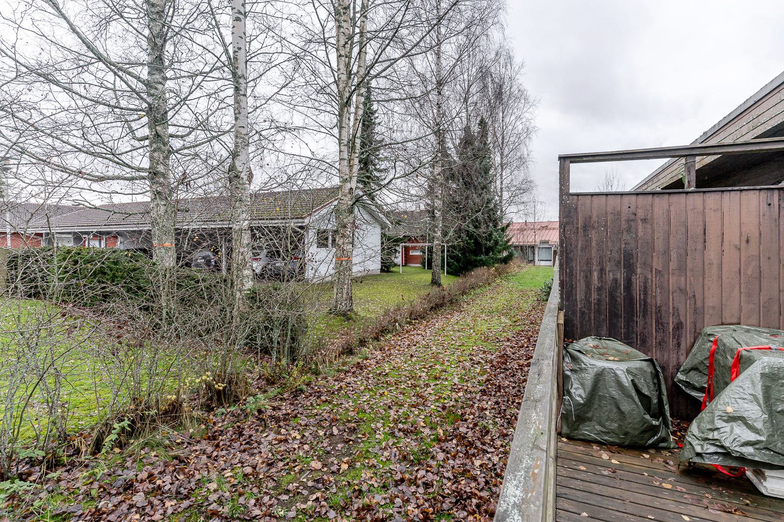 Image 13/16