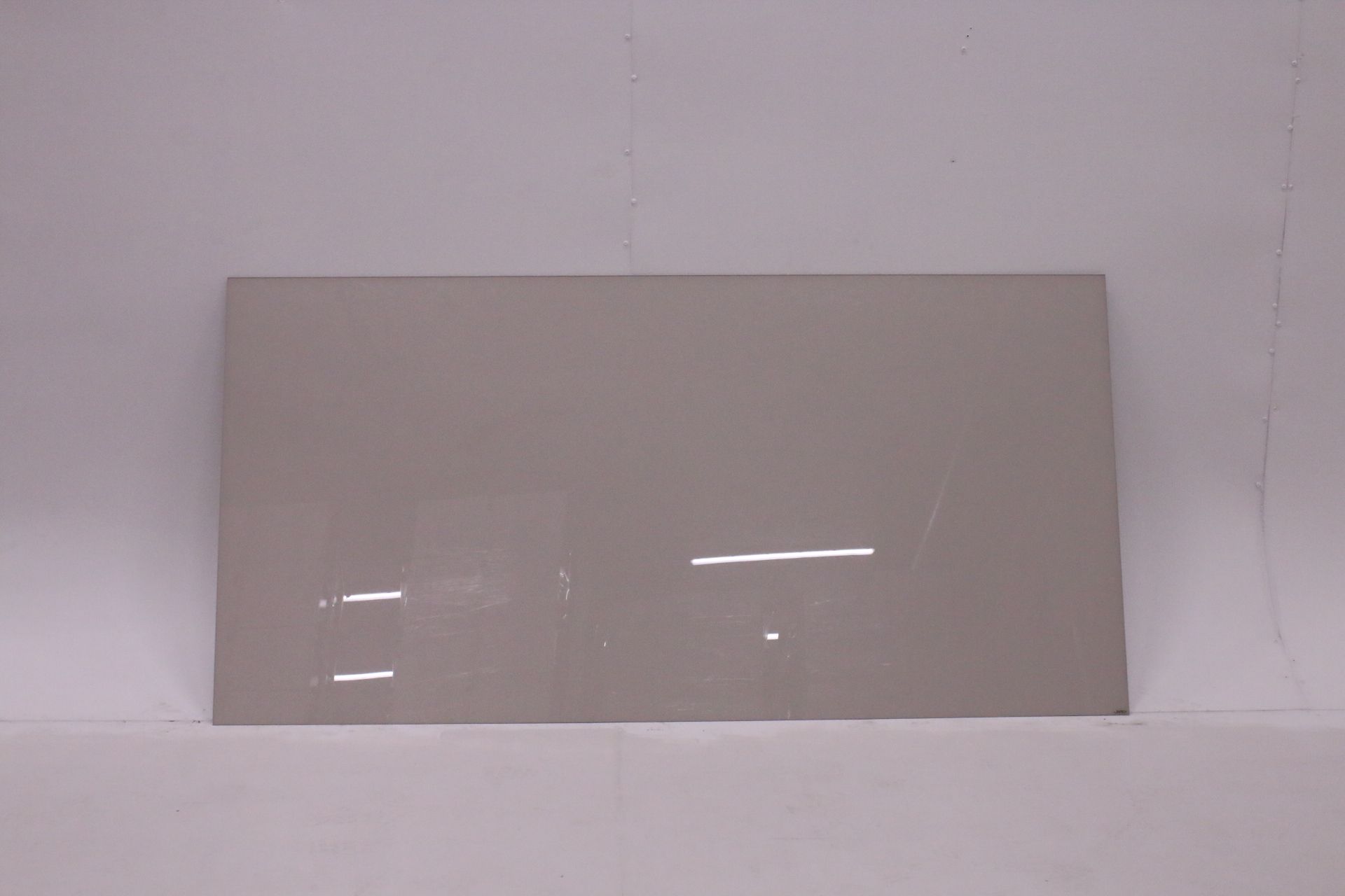 Image 6/10