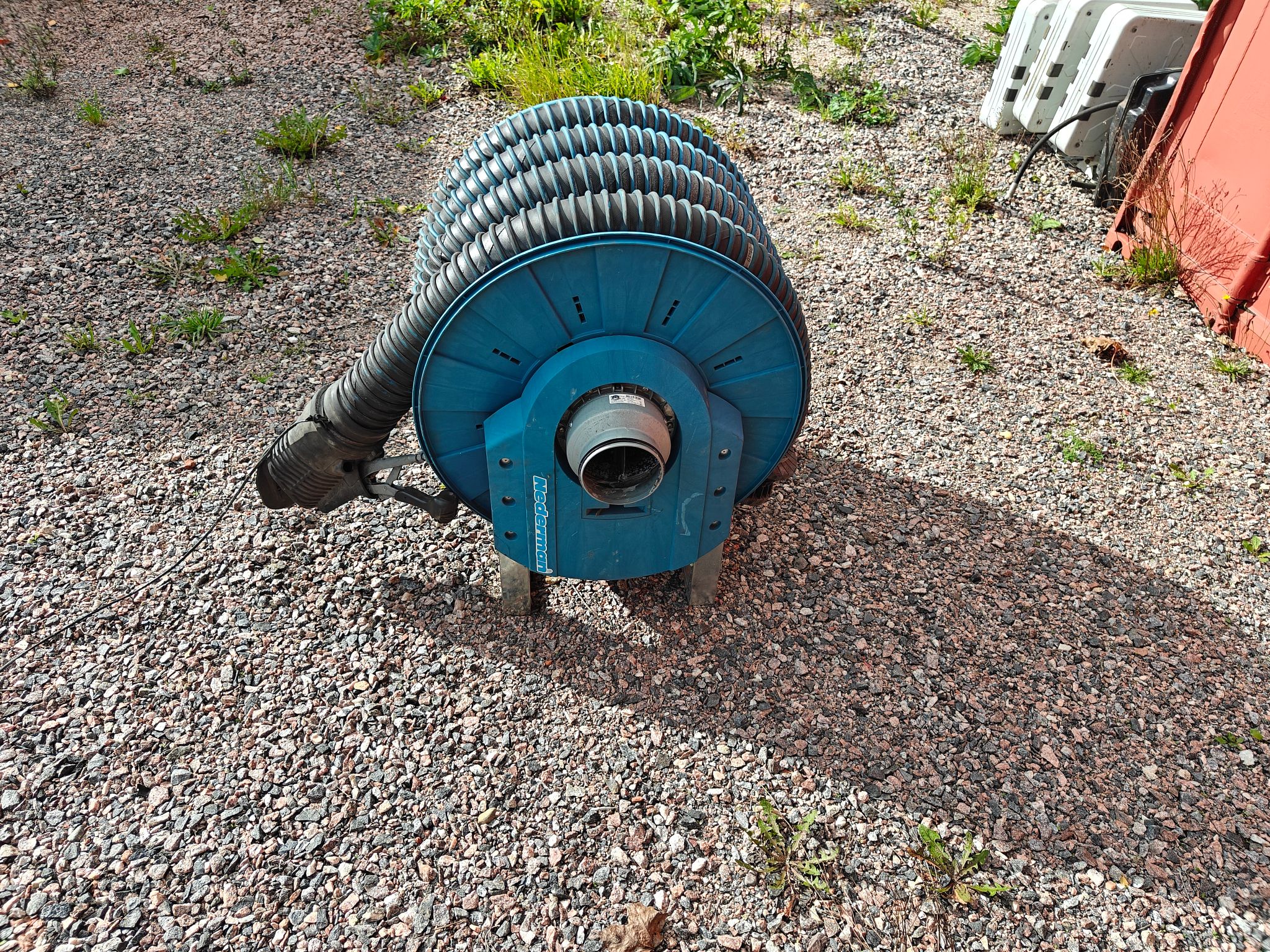 Image 1/5