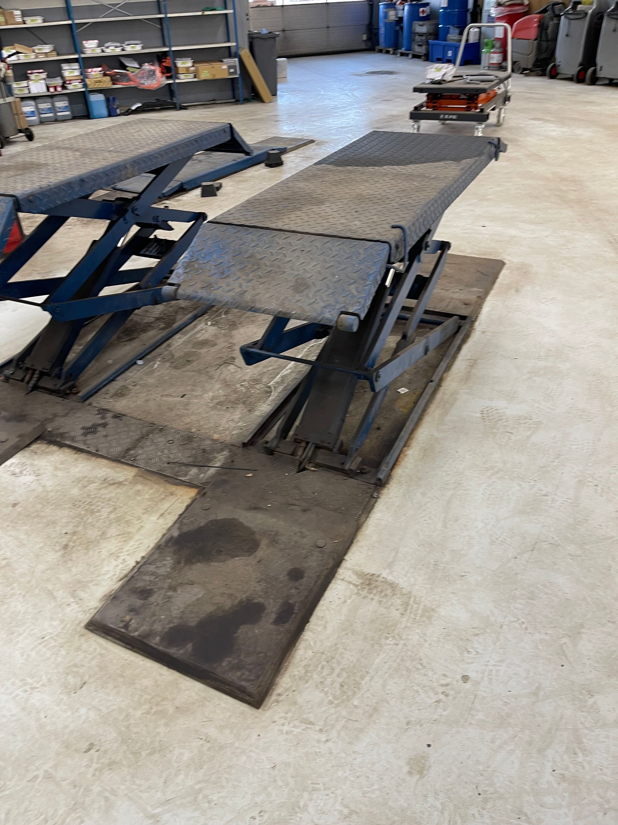 Image 7/8