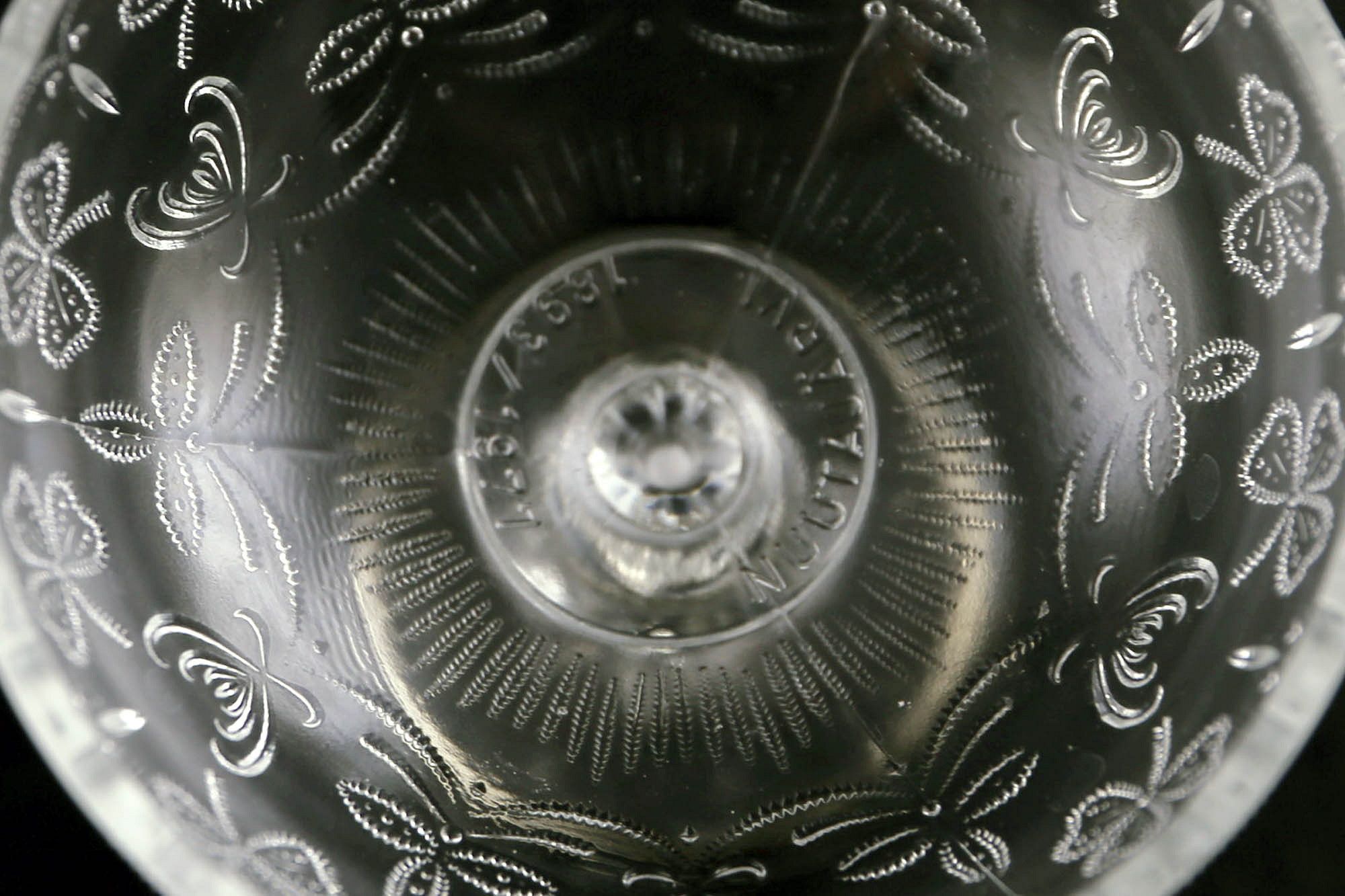 Image 19/47