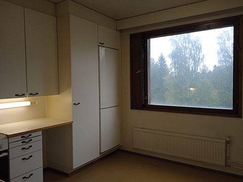 Image 5/14