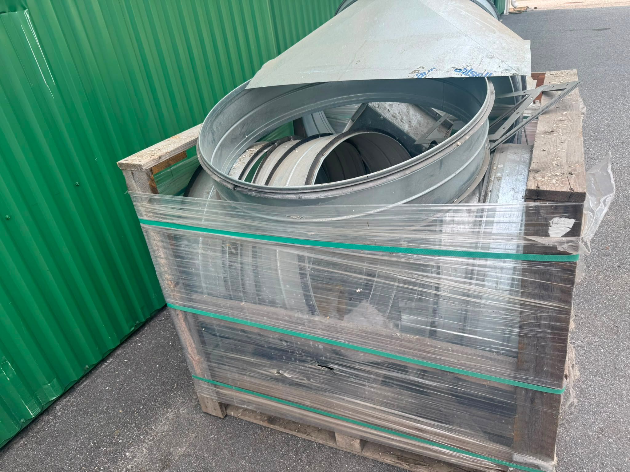 Image 1/4