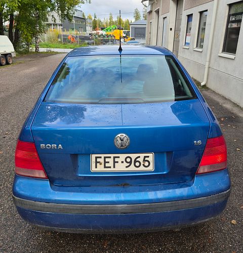 Image 2/19