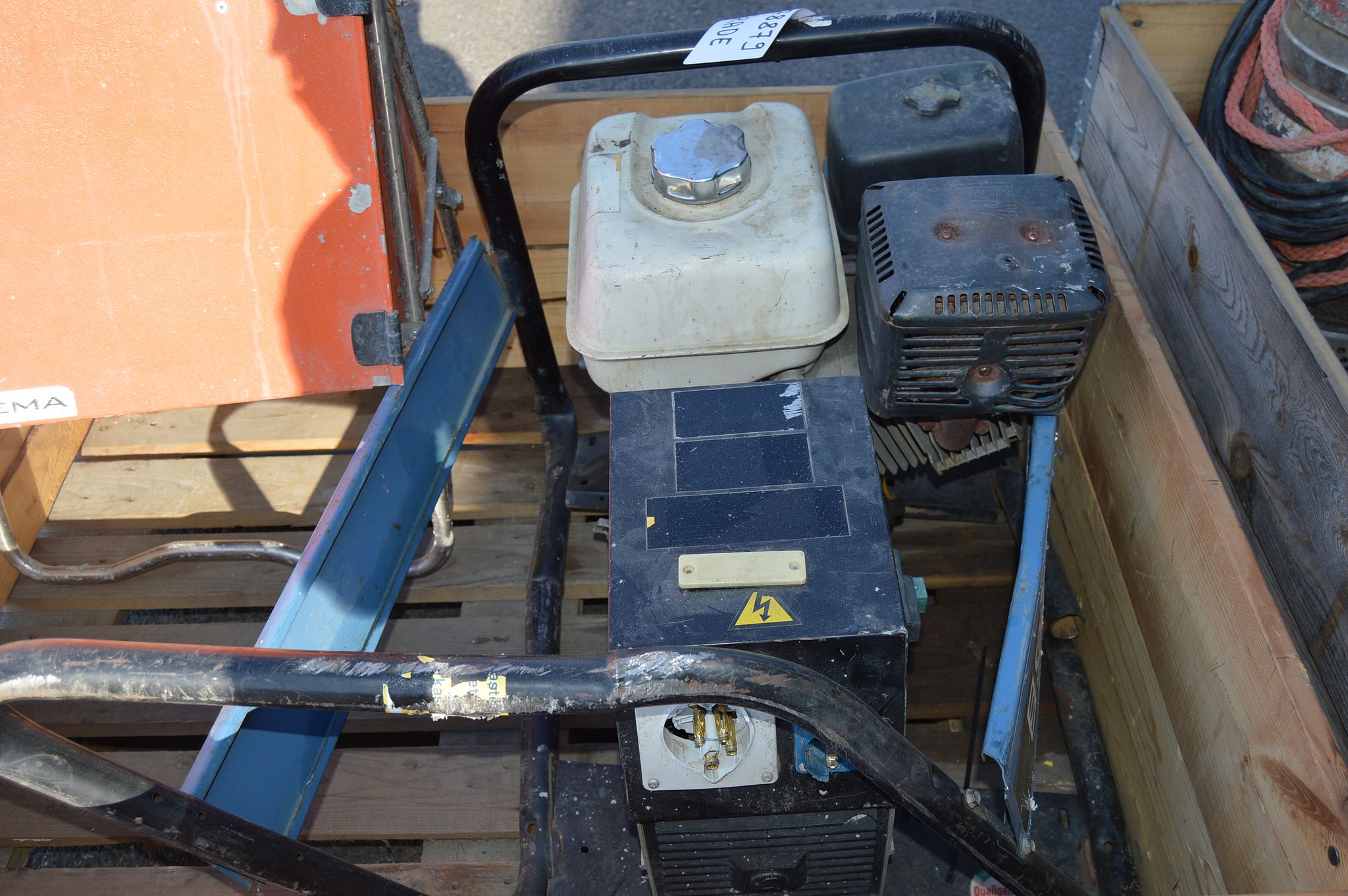 Image 10/25