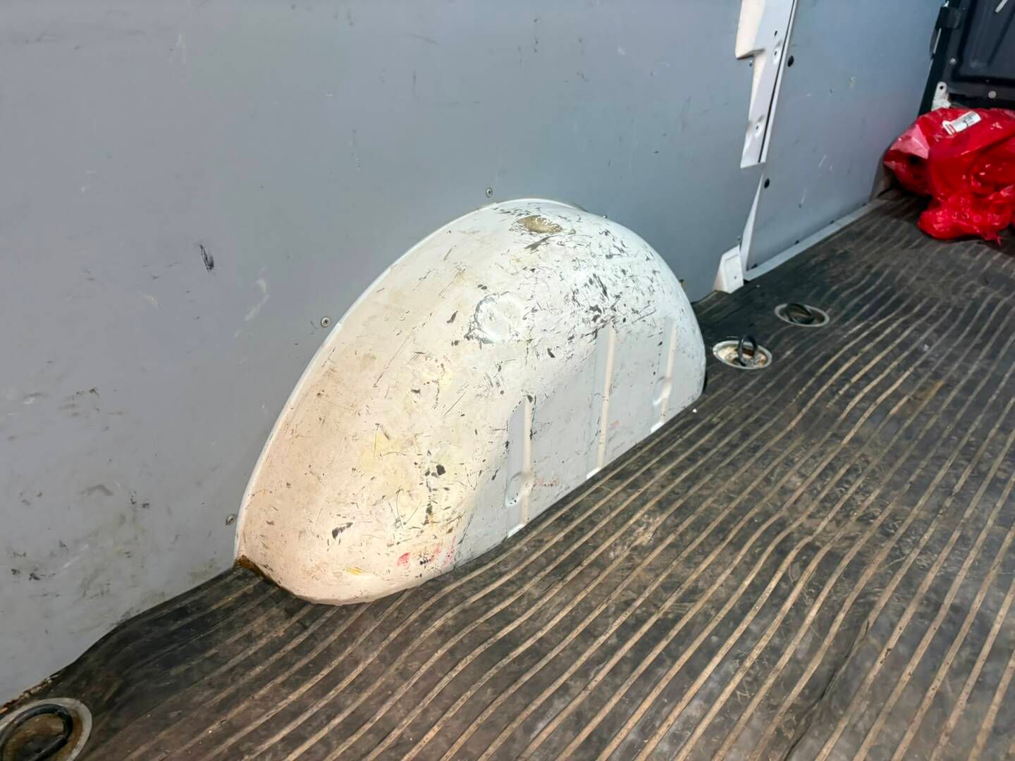 Image 28/30