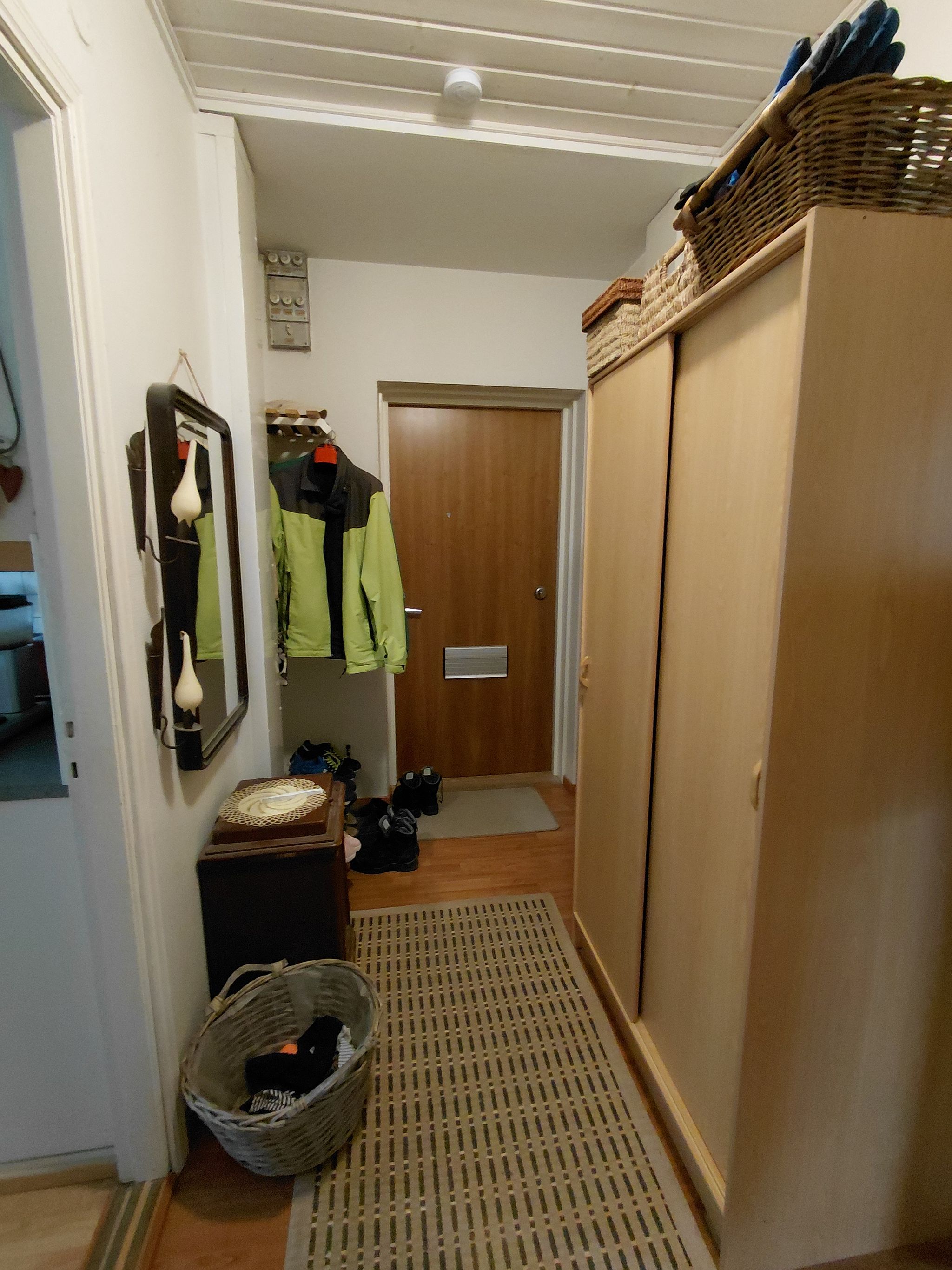 Image 6/16