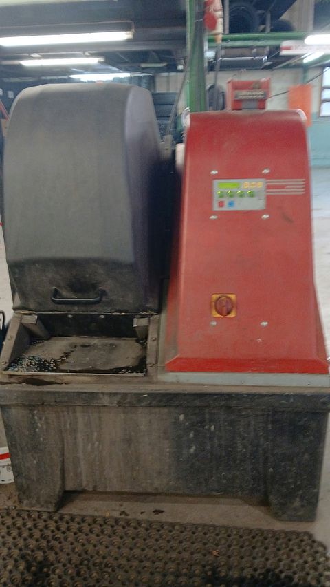 Image 1/6