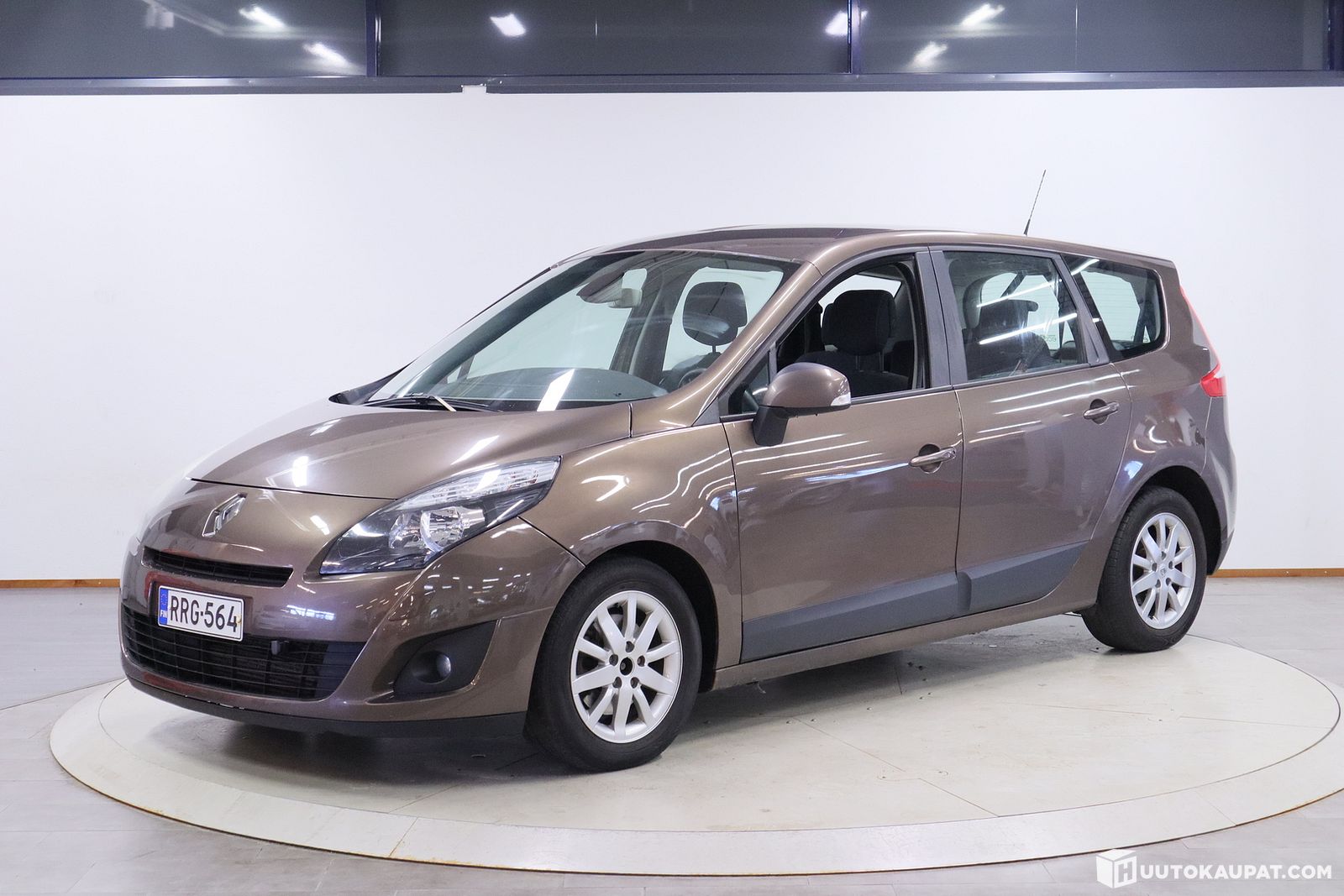 Renault Grand Scenic (2004-2009) - Belegung Sicherungskasten und Relais