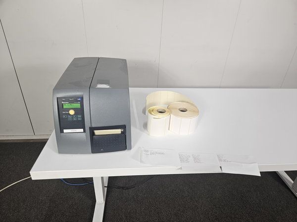 Image 1/18