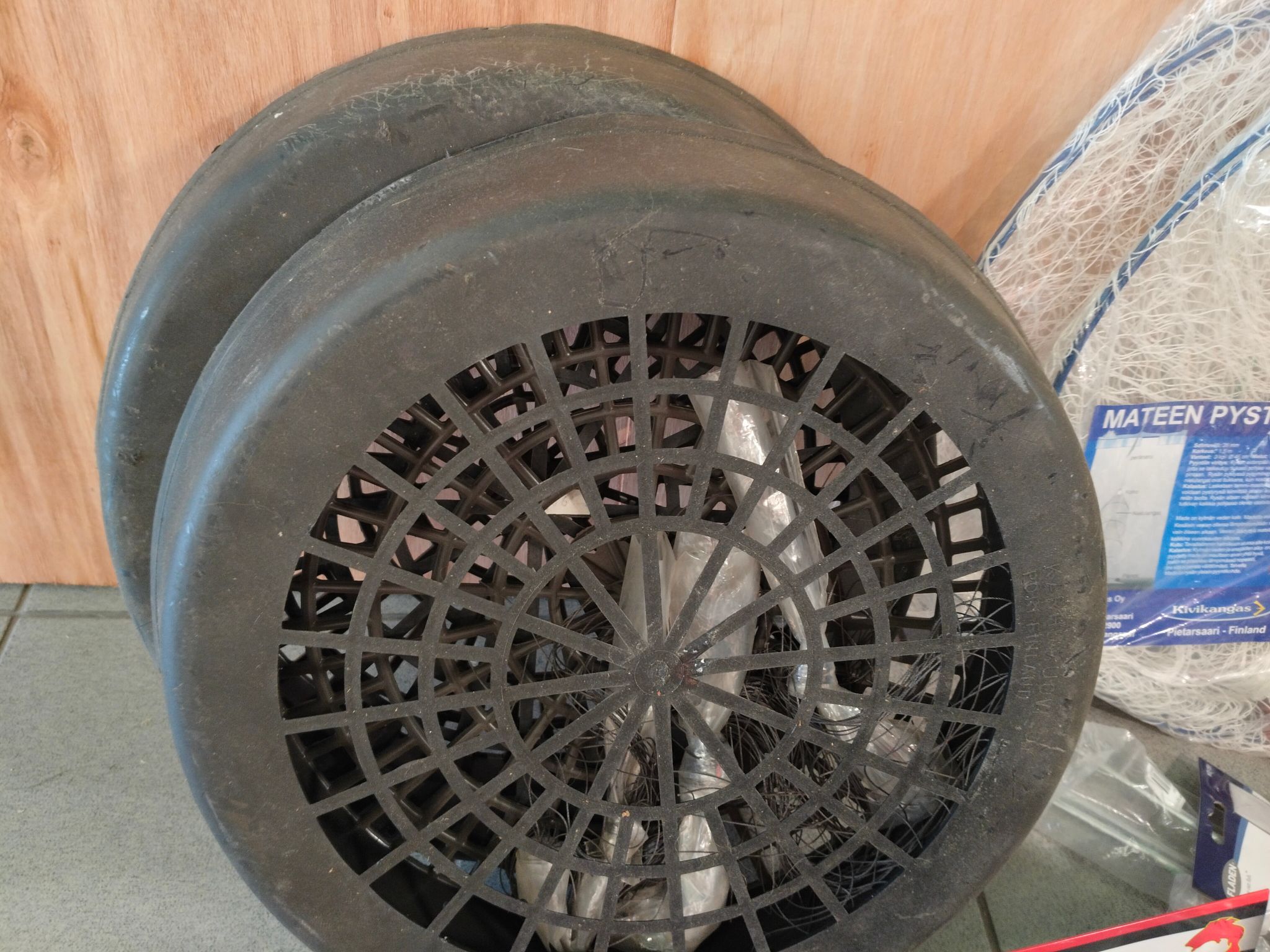 Image 2/12