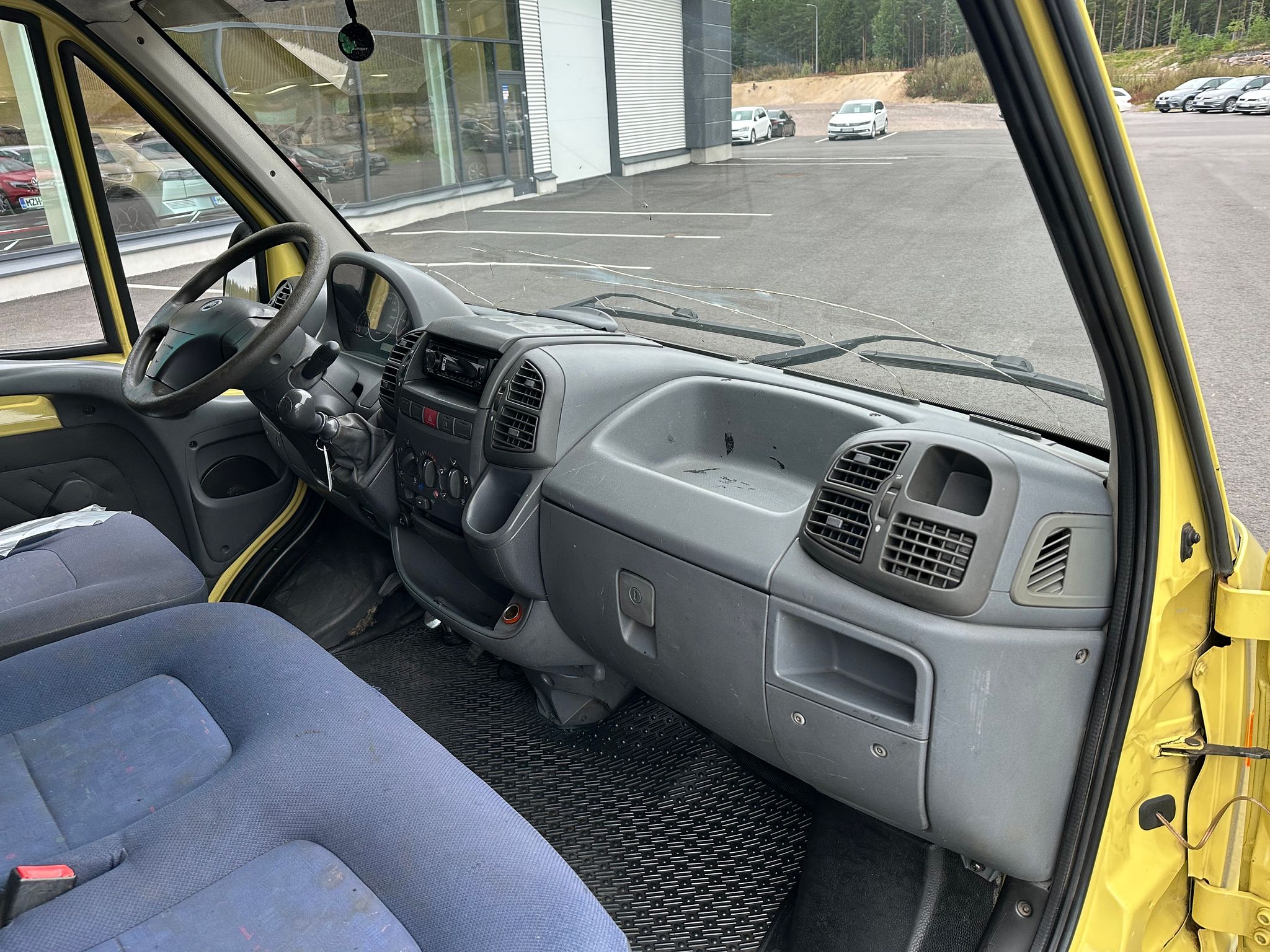 Image 7/42