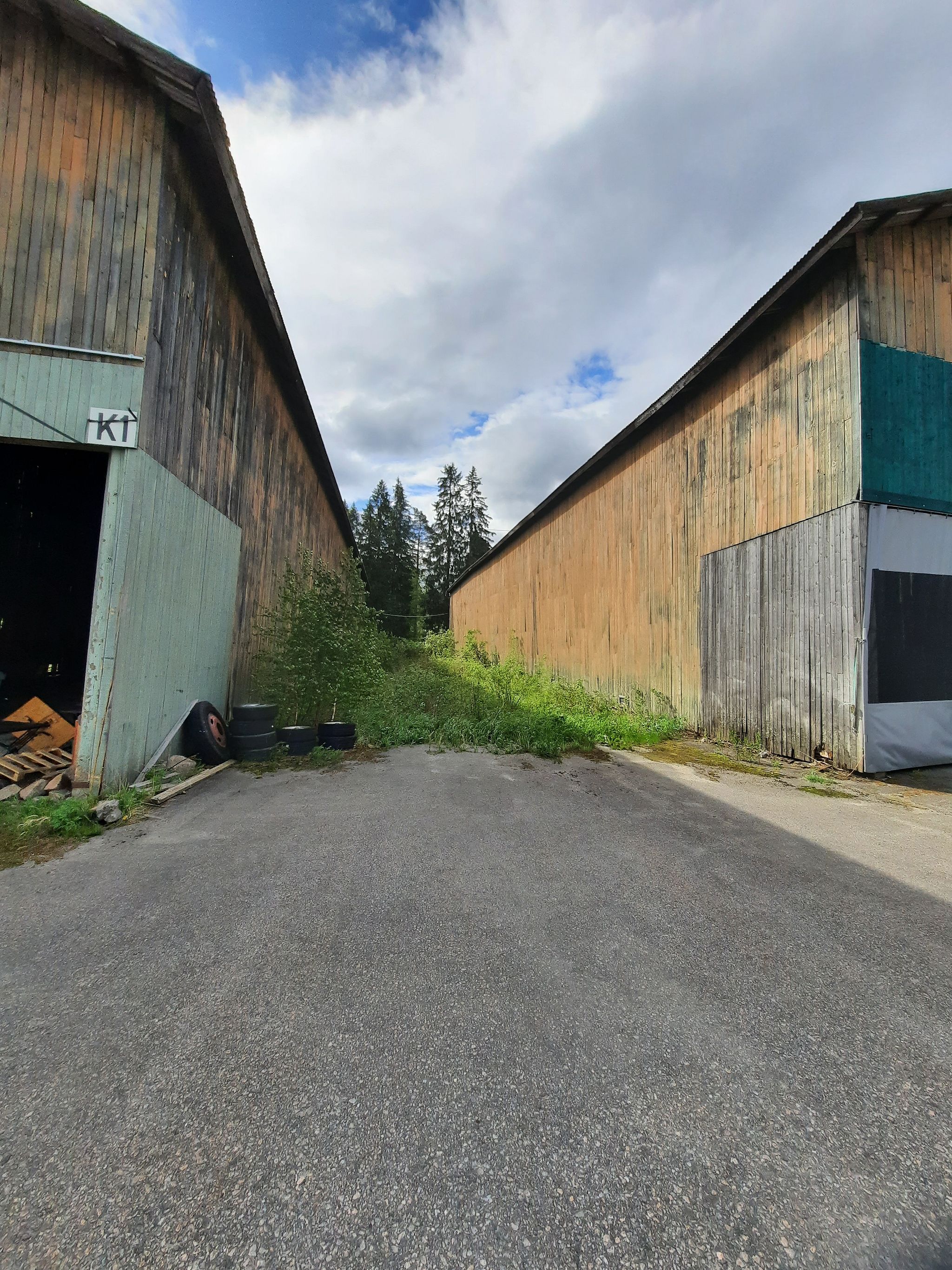 Image 4/4
