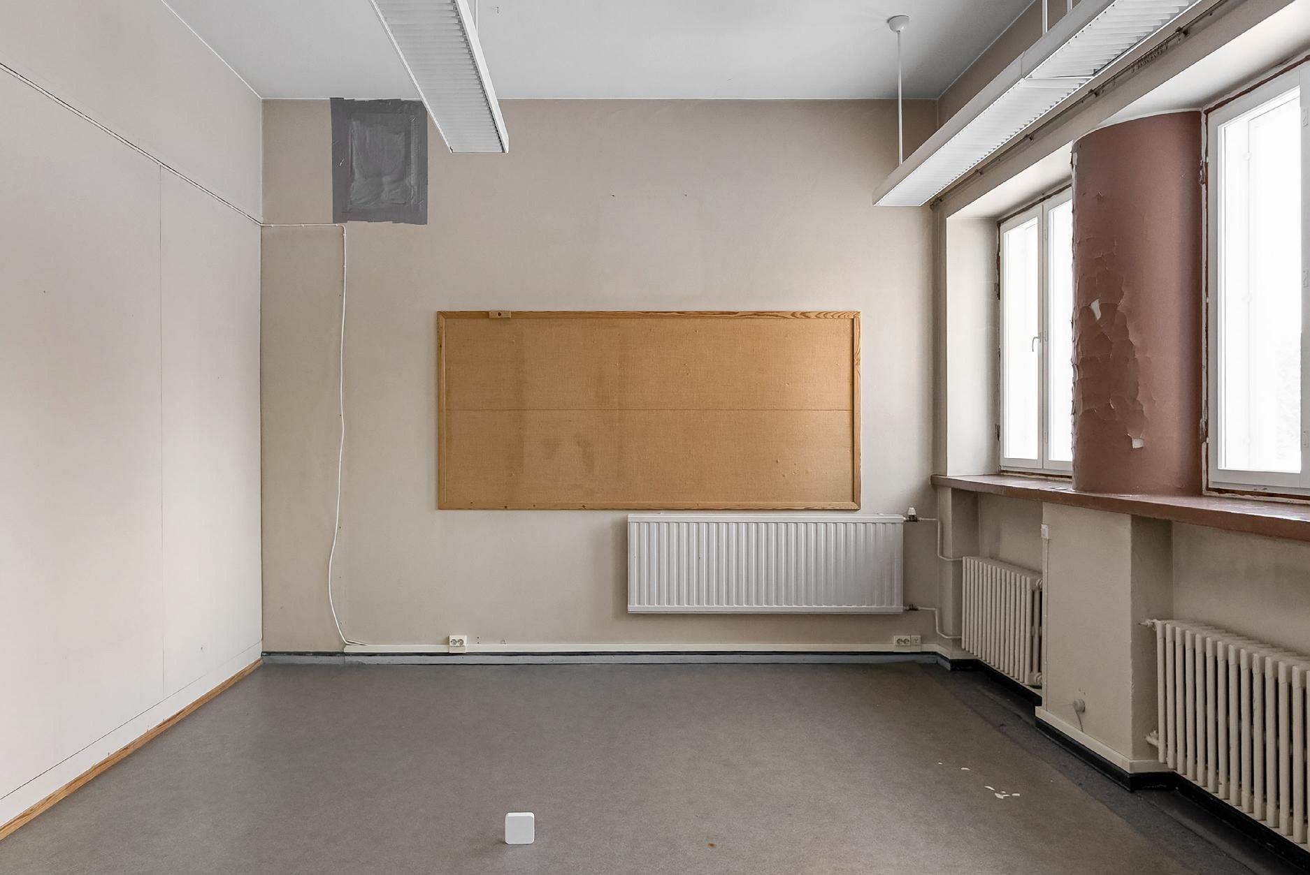 Image 24/40
