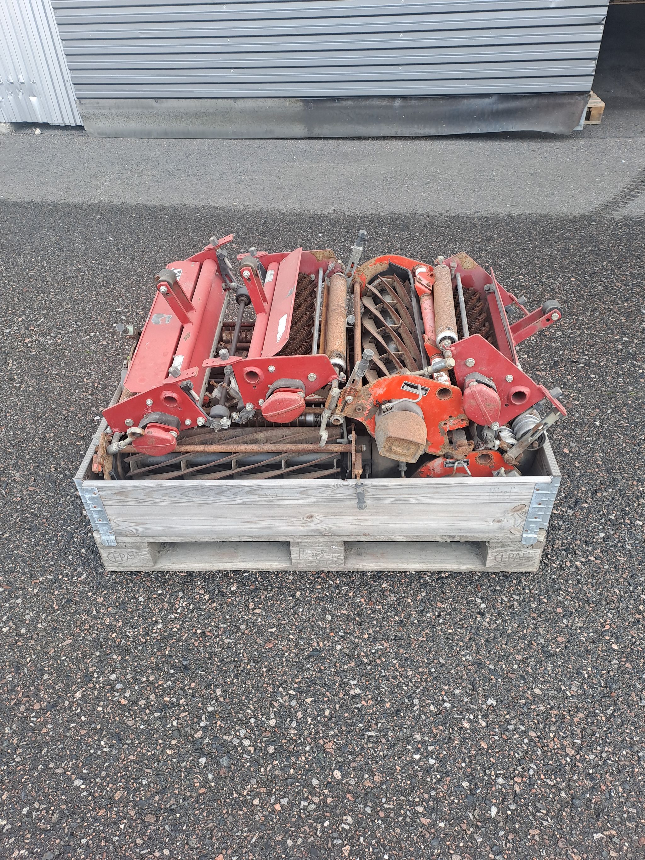 Image 2/6