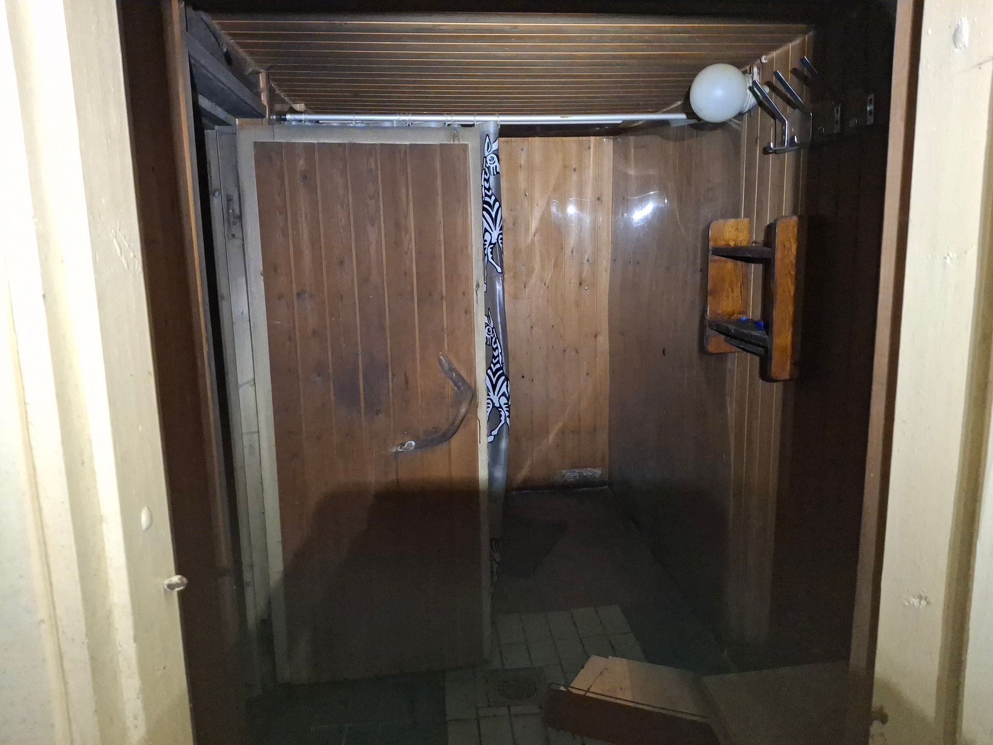 Image 46/49