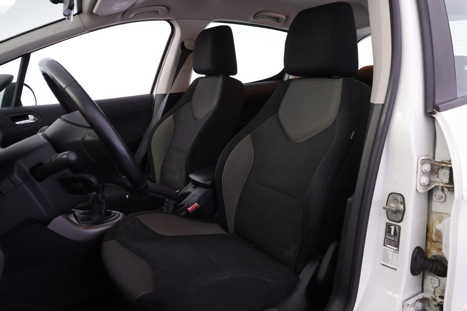 Image 11/39