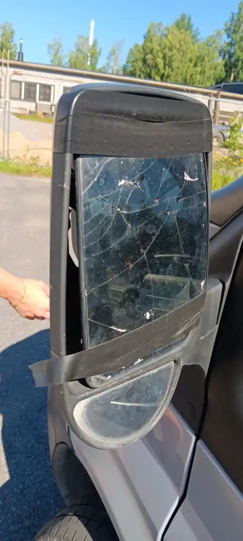 Image 18/32