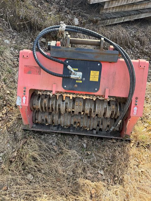 Image 1/4